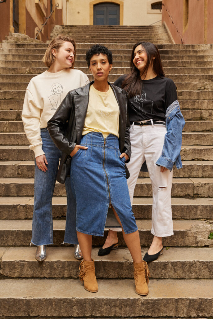 Photographie de mode inclusive à Lyon – trio féminin sur escalier urbain